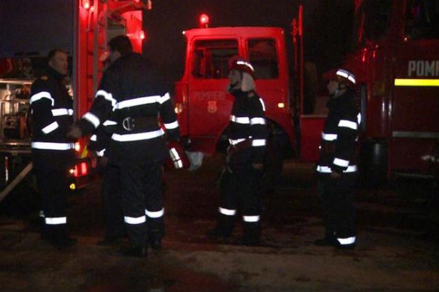 Incendiu violent într-un apartament din zona Fundeni