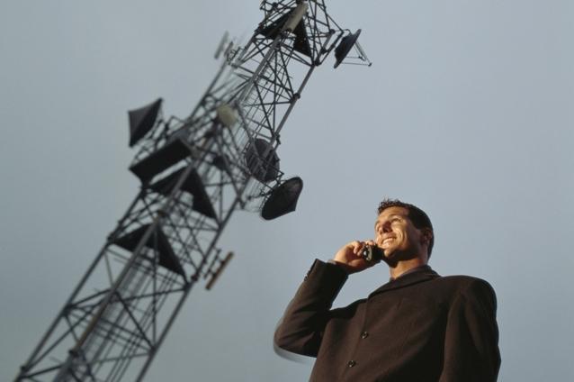 BUCURIA ROMÂNULUI: Reducere drastică a tarifelor telecom impusă de ANCOM