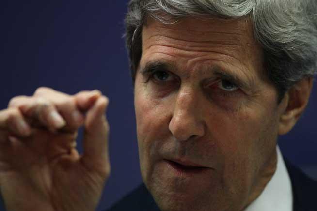 Secretarul de Stat american invocă “o acţiune ţintită, fără intervenţie la sol” în Siria. SUA se bazează pe Franţa, Liga Arabă şi Australia
