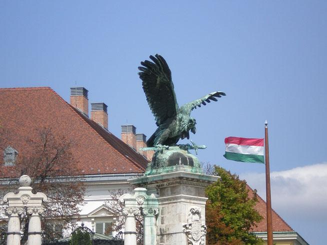 Ungaria modifică din nou Constituţia. A cincea oară