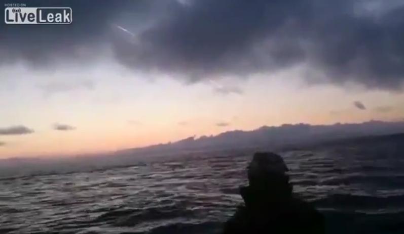 Fenomen MISTERIOS pe cerul Rusiei. Ce a filmat un bărbat, deasupra oraşului Vladivostok (VIDEO)