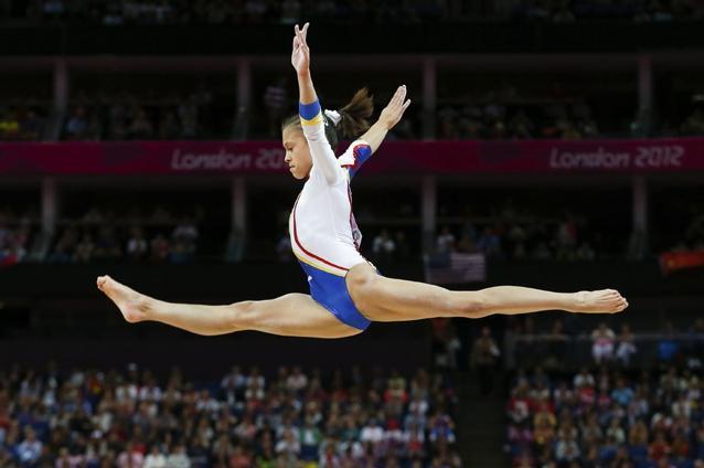 Gimnastică: două medalii de aur, una de bronz şi una de argint, la reuniunea din Olanda