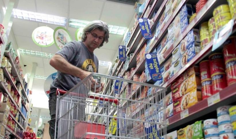 Grecia a LEGALIZAT vânzarea alimentelor EXPIRATE