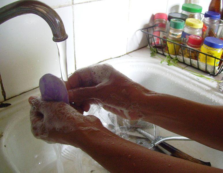 O prea bună igienă ar duce la o creştere a riscului de Alzheimer