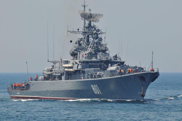 Trei nave ruseşti au traversat strâmtoarea Bosfor în drum spre Siria 