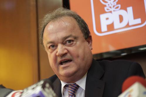 Vasile Blaga: &quot;PDL îi cere lui Ponta să retragă din Parlament proiectul de lege referitor la Roşia Montană&quot;
