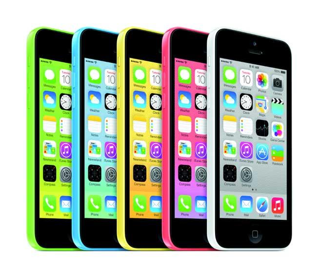 Steve Jobs ar fi făcut asta? iPhone 5C din plastic colorat şi 5S auriu!