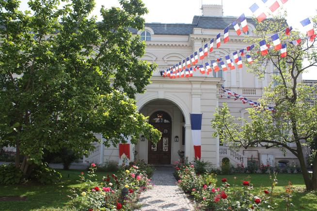 Premieră în România! Reşedinţa Franţei îşi deschide porţile pentru public