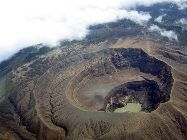 Vulcanii activează după un ceas propriu, susţin cercetătorii