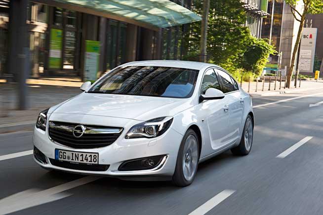 S-au lansat Opel Insignia, Country Tourer şi OPC