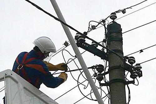 Enel întrerupe azi curentul electric pe mai multe străzi din București și Ilfov. Ce zone sunt afectate 