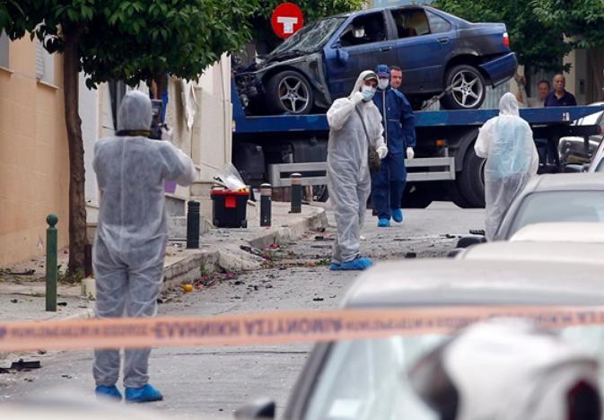 Atentat cu bombă în Grecia: Explozia a avut loc în apropierea unei agenţii fiscale din Atena