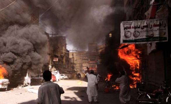 Atentat cu bombă în orașul pakistanez Peshawar: Cel puțin 31 de morți și 76 de răniți 
