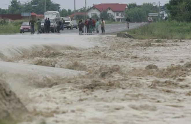 COD PORTOCALIU de inundaţii pentru râurile din Constanţa şi Tulcea