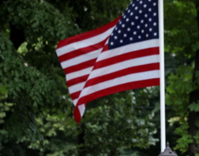 Ambasada SUA şi Centrul Cultural American, închise luni