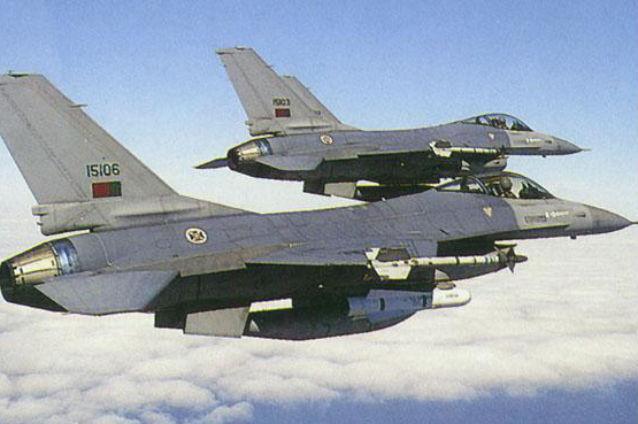 România şi Portugalia au semnat contractul de achiziţie a 12 avioane F-16