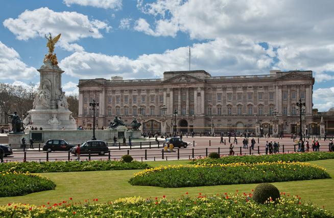 Alertă la Casa Regală a Marii Britanii. Ce s-a întâmplat chiar în curtea Palatului Buckingham