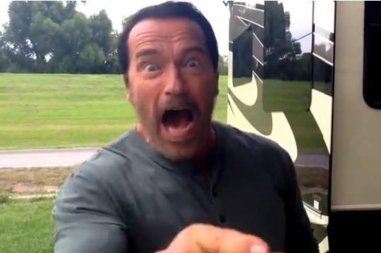 Arnold Schwarzenegger are un mesaj pentru tine (VIDEO)