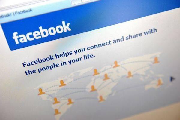 Facebook are mari probleme tehnice în mai multe ţări, inclusiv România