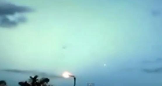Apariţie BIZARĂ pe cer, în Columbia. Ce a filmat un bărbat în timpul unui spectacol de dans (VIDEO)