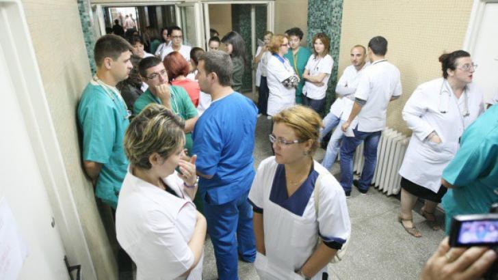 Medicii ameninţă cu GREVĂ GENERALĂ din 28 noiembrie. Nicolăescu: Nu putem majora acum salariile, nu avem de unde