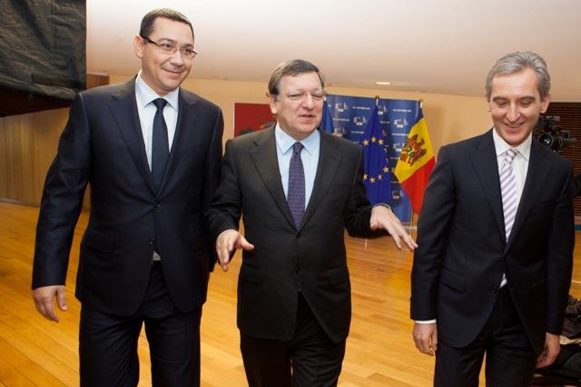 Ponta, după întâlnirea cu Leancă și Barroso, la Bruxelles: Republica Moldova merită un regim liberalizat de vize cu UE