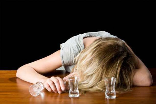 Peste 80 la sută dintre elevii din Capitală cu vârste între 14 şi 16 ani au consumat alcool (STUDIU)