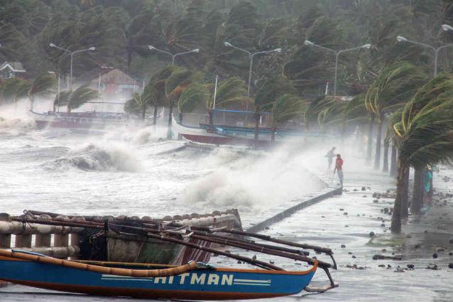 Bilanţ tragic în Filipine după trecerea taifunului Haiyan: peste 5.200 de morţi şi 1.600 de dispăruţi