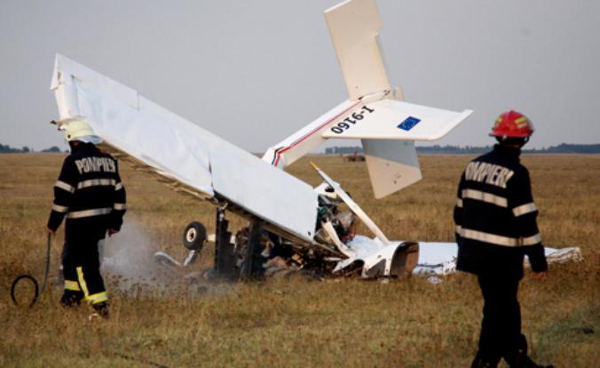 Accident aviatic: Un avion ultrauşor s-a prăbuşit în zona Aeroclubului Târgu Mureş