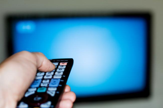 Care este ţara europeană cu cei mai mulţi dependenţi de televizor?