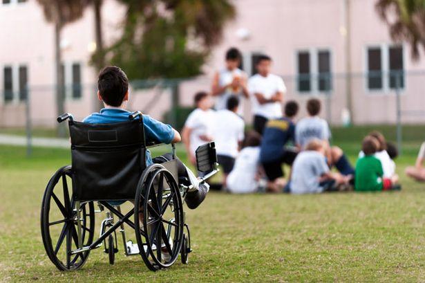 Dar de sărbătoare pentru copiii cu dizabilităţi - şansa la NORMALITATE