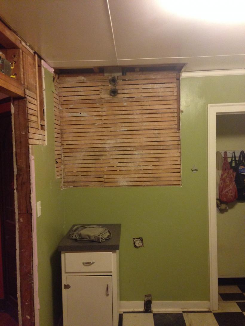 Ce era în peretele meu? Descoperirea macabră din bucătărie (FOTO)