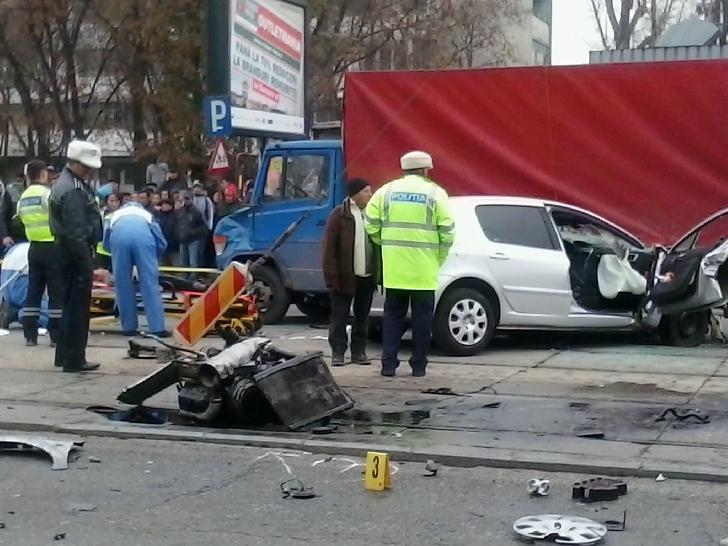 Accident GRAV pe Şoseaua Giurgiului din Bucureşti. O tânără în vârstă de 28 de ani a murit