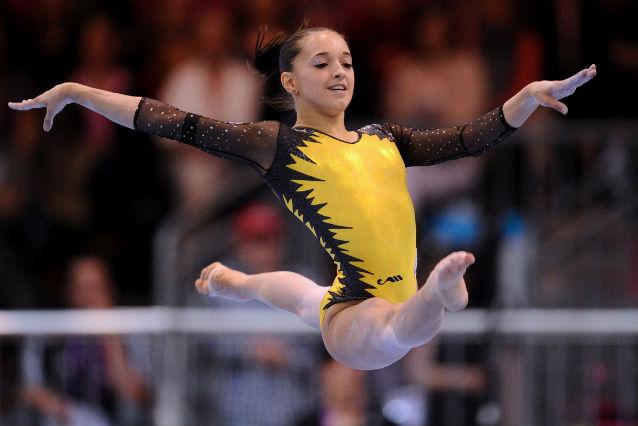 Larisa Iordache, medaliată cu aur la Cupa Mondială la gimnastică de la Glasgow