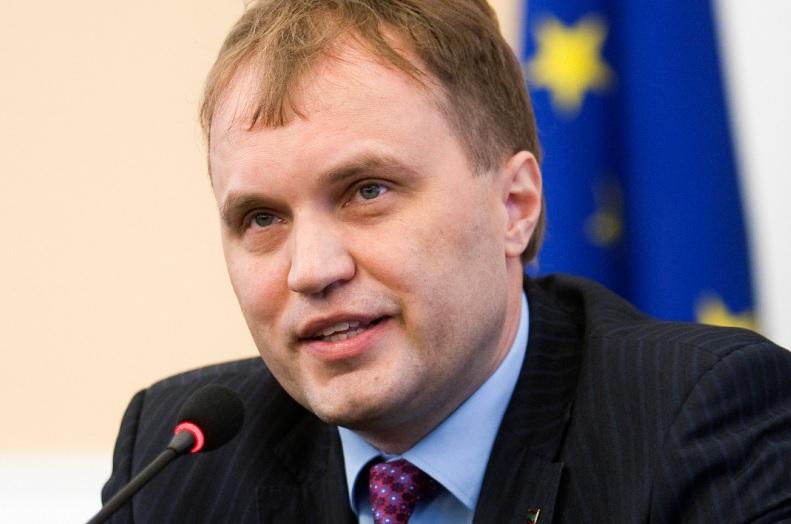 Liderul administraţiei de la Tiraspol: Chișinăul vrea să predea puterea Bruxelles-ului sau chiar Bucureştiului