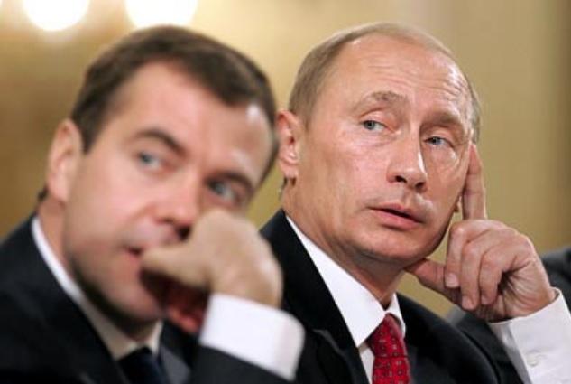 Medvedev neagă &quot;tensiunile&quot; în relaţiile sale cu Putin: Relaţiile mele cu preşedintele sunt în regulă