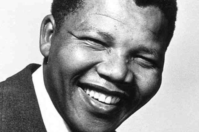 Un cotidian britanic l-a salvat pe Mandela de la spânzurătoare