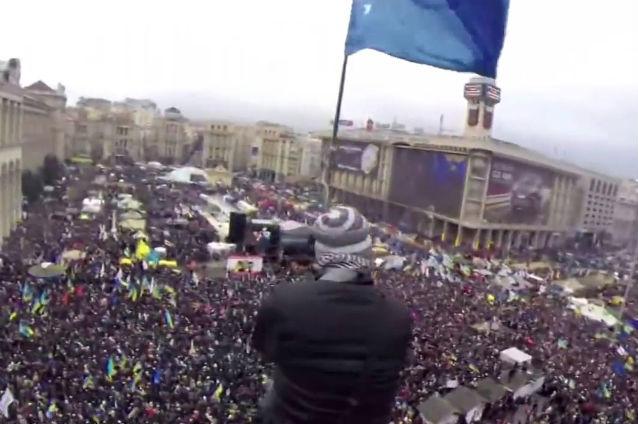 Ianukovici dă asigurări că nu va recurge la forță împotriva manifestanților pașnici din Kiev