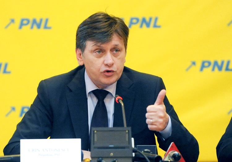 Antonescu: Propun rediscutarea Codului Penal. E regretabil că Băsescu continuă sa politizeze un subiect major