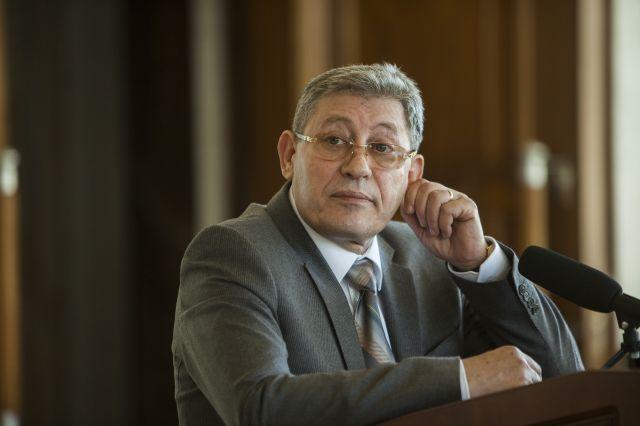 Mihai Ghimpu, exclus din Biroul permanent al Parlamentului de la Chişinău