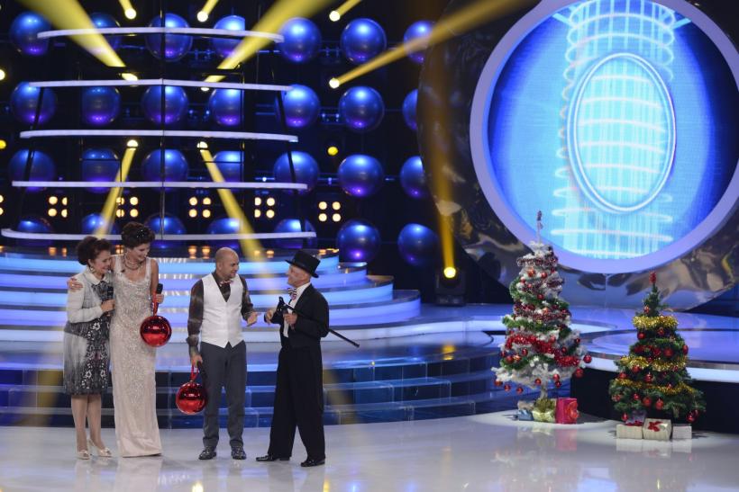 Mama Alinei Puşcaş şi tatăl lui Cosmin Seleşi îşi surprind copiii, la "Te cunosc de undeva" 18469834