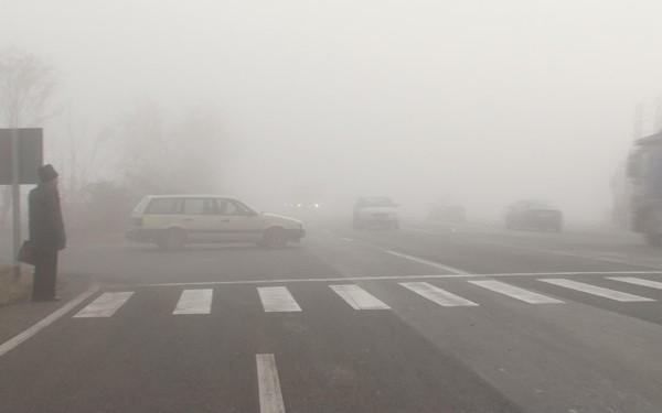 Cod galben de ceaţă în Bucureşti şi 16 judeţe