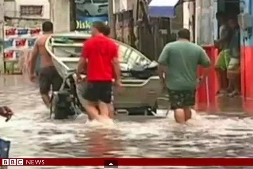 Inundaţiile catastrofale au provocat 44 de morţi în Brazilia. 60.000 de oameni au petrecut Crăciunul în adăposturi (VIDEO)