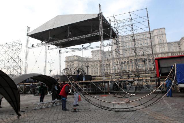  Revelion 2014 în Piaţa Constituţiei. Ultimele pregătiri 18470118