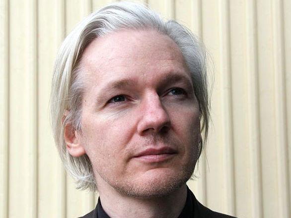 Tatăl lui Julian Assange s-a întâlnit cu Bashar al-Assad la Damasc