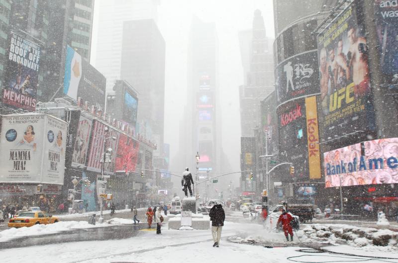 Furtuna de zăpadă şi temperaturile extreme au provocat moartea a cel puţin 11 persoane în Statele Unite