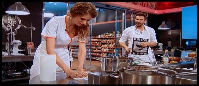 Nicolai Tand găteşte alături de câştigătoarea „Miss Universe România” la Top Chef