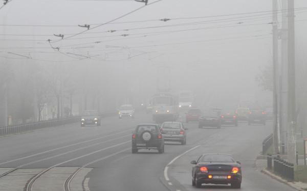COD GALBEN de ceaţă şi burniţă în aproape toată ţara. Vizibilitate redusă pe autostrăzi şi drumuri naţionale