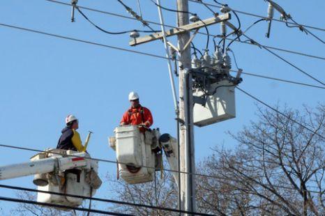  Enel întrerupe curentul electric pe mai multe străzi din Bucureşti şi Ilfov. Vezi ce zone sunt afectate