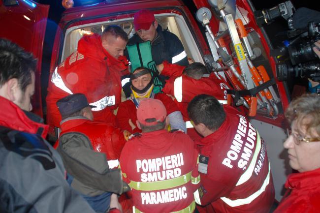 SCJU Cluj: Cei cinci răniţi în accidentul aviatic din Munţii Apuseni nu erau în şoc hipotermic în momentul în care au fost preluaţi
